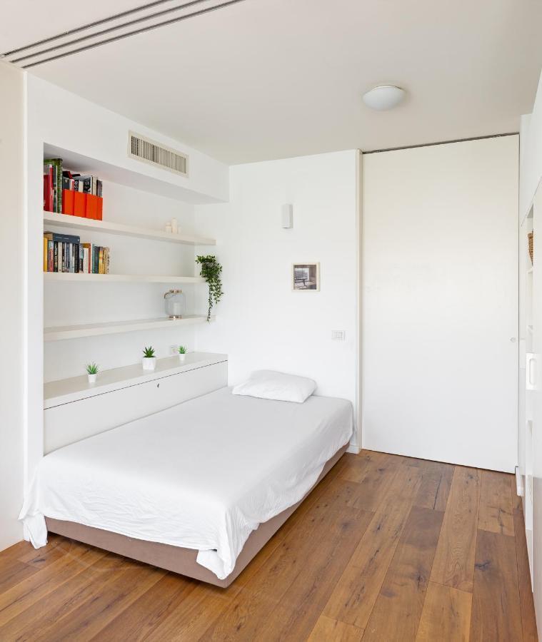 Lagoon View 3Bd Huge Family Apartment Herzelia エクステリア 写真